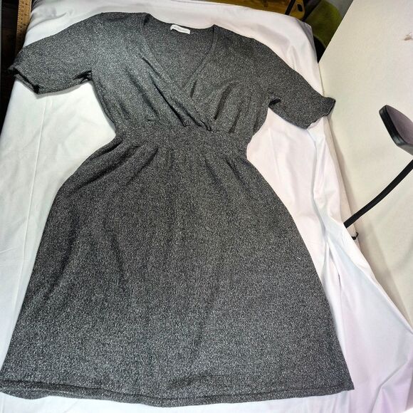 Liz Claiborne Gray Silver Metallic Sparkle Faux Wrap V-Neck Sweater Dress Medium - Picture 6 of 12